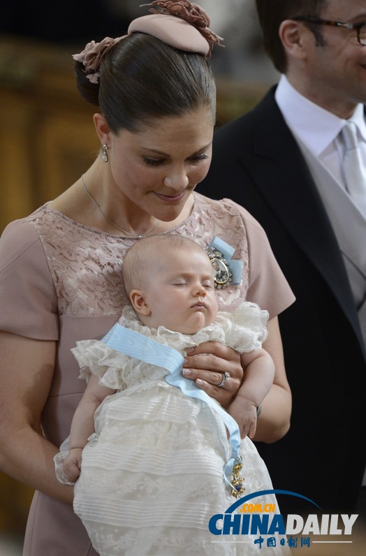 組圖：含著“金湯匙”出生 各國(guó)王室寶寶萌照大比拼