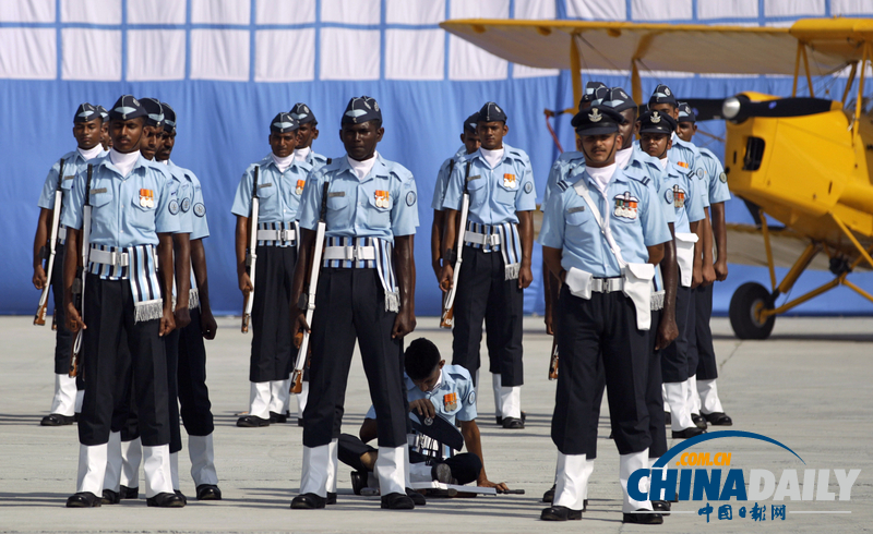 “八一”建軍節(jié)來臨 盤點(diǎn)各國“虛弱”大兵（組圖）