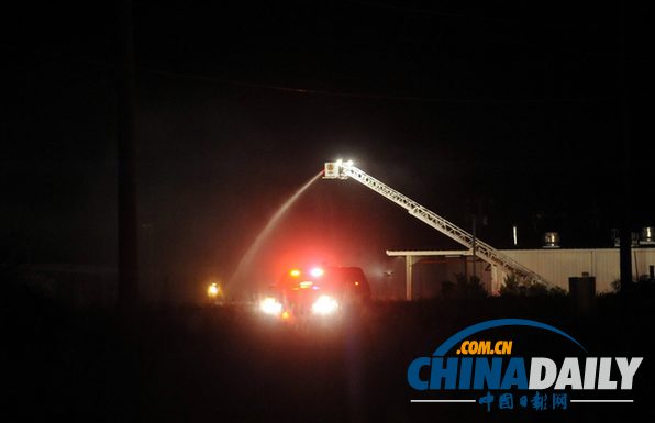 美國(guó)佛羅里達(dá)州丙烷廠連續(xù)爆炸 失蹤15人已找到