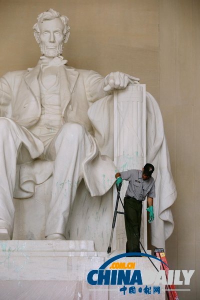 中國女子在美出庭受審 疑向華盛頓林肯紀念堂等潑漆