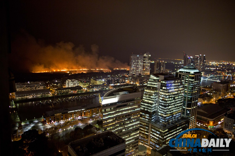 阿根廷首都一生態(tài)保育區(qū)發(fā)生大火(高清組圖)