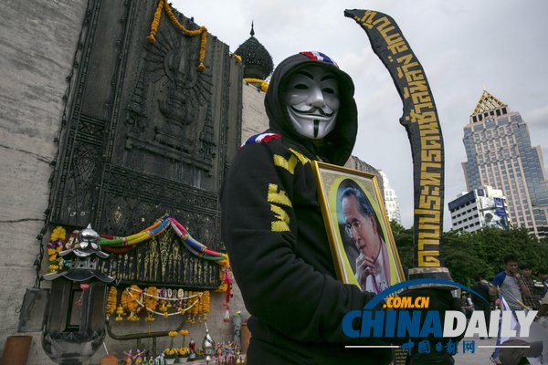 泰國再現(xiàn)反政府示威集會 數(shù)千人參加（組圖）