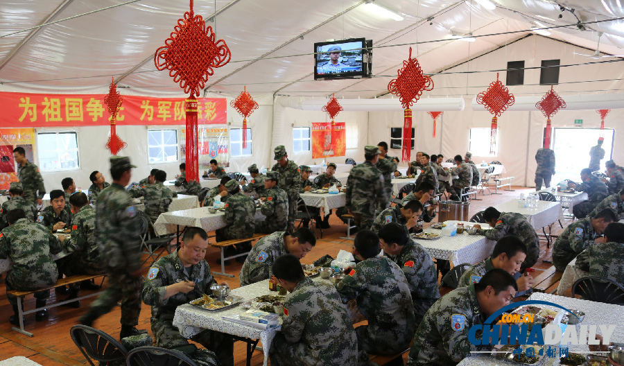 野營(yíng)村開營(yíng)后第一天 記者探訪中方野營(yíng)村