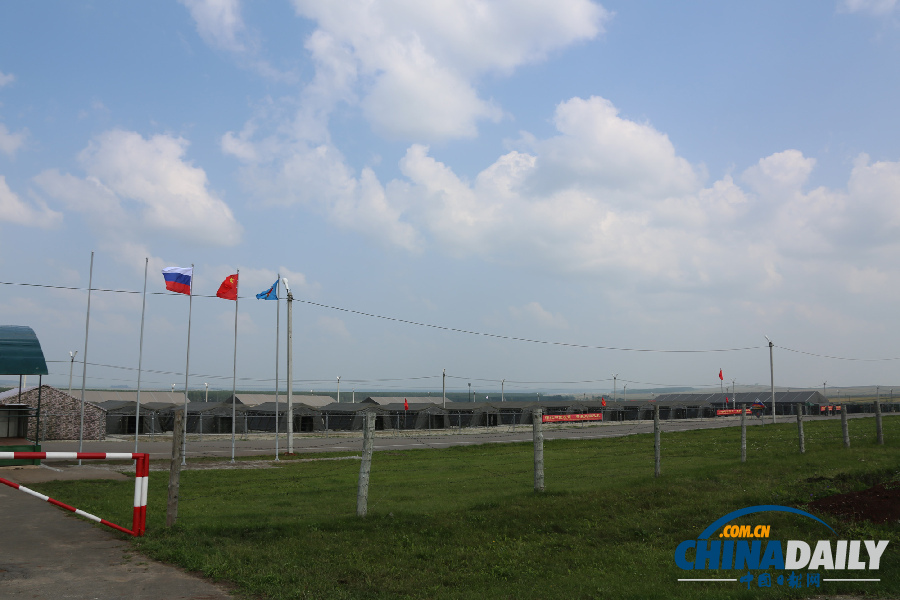 野營(yíng)村開(kāi)營(yíng)后第一天 記者探訪(fǎng)中方野營(yíng)村