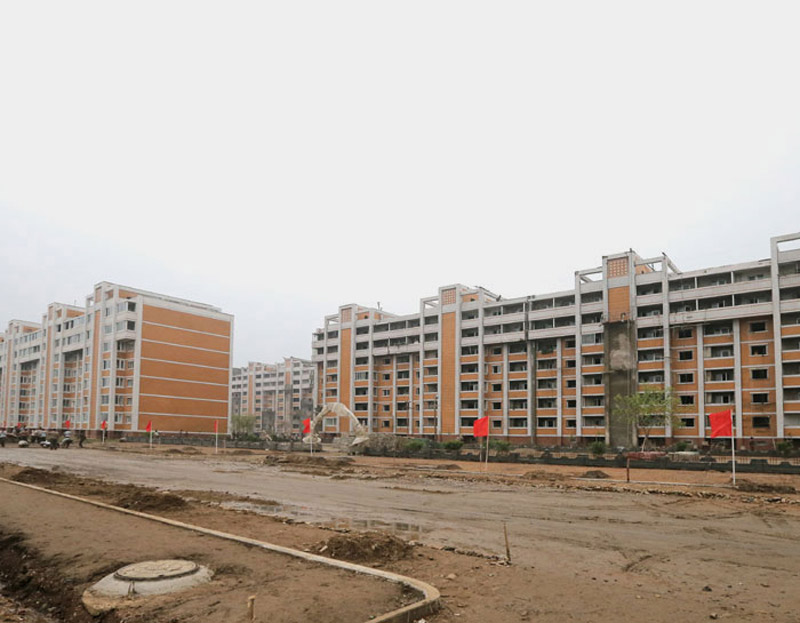 金正恩視察在建住宅事無巨細(xì) 親自體驗床具