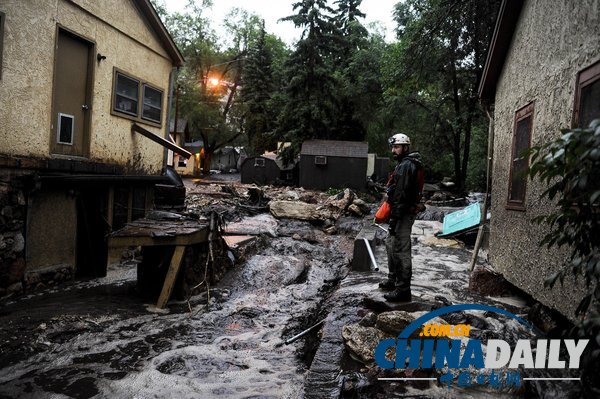 美國(guó)多地因暴雨發(fā)出洪水警報(bào) 已致1死3失蹤（圖）