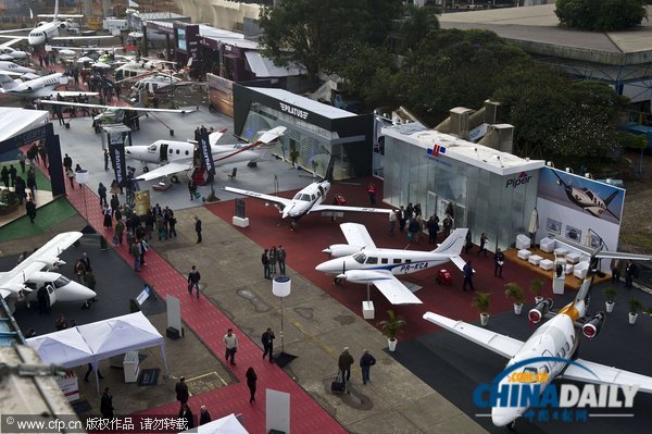 拉丁美洲商務(wù)航展在巴西舉行 奢華公務(wù)機(jī)紛紛亮相