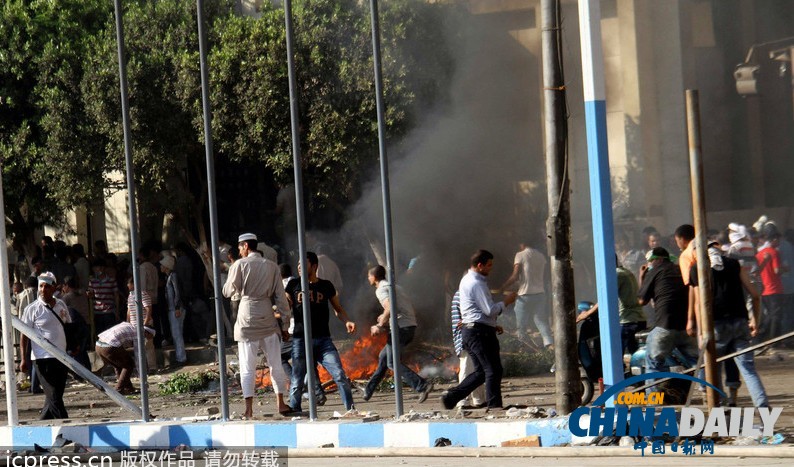 埃及再爆大游行百余人死亡 穆兄會(huì)號(hào)召繼續(xù)抗議