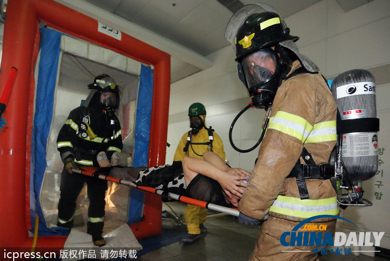 韓美舉行“乙支”軍演 首爾車站進(jìn)行反恐演習(xí)(組圖)