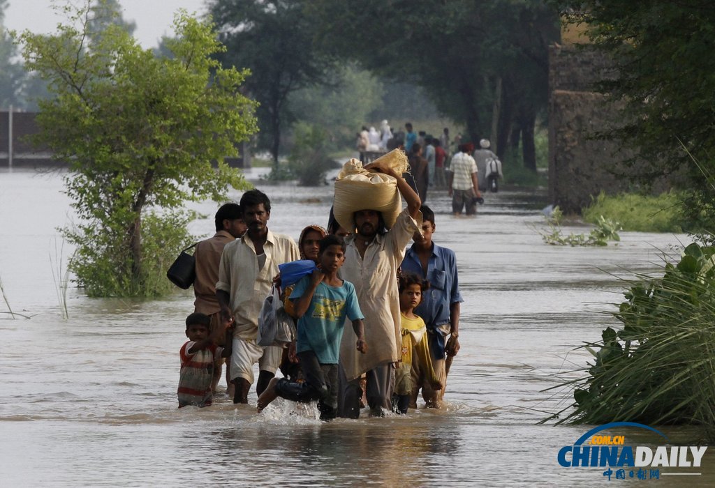 巴基斯坦洪水已造成至少108人遇難 形勢嚴峻(高清組圖)