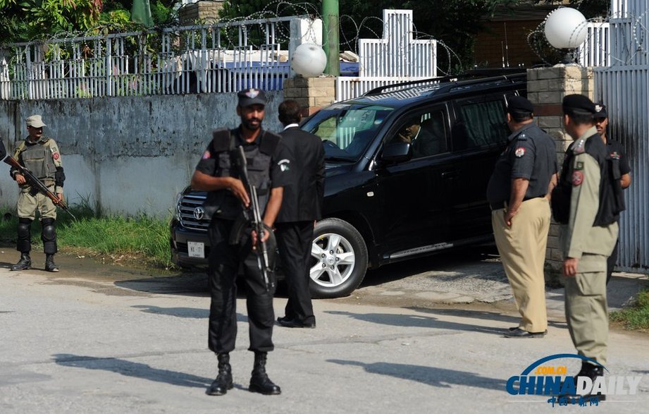 穆沙拉夫被控謀殺今日出庭受審 大批軍警護(hù)送(高清組圖)