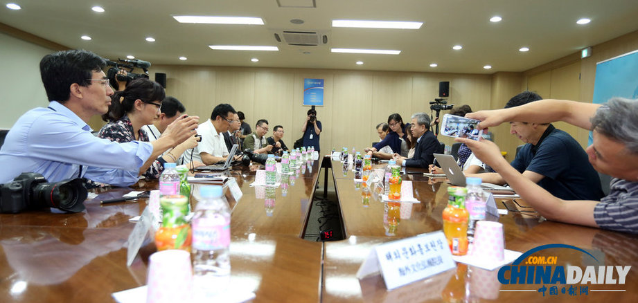 中國(guó)人氣博主和媒體精英赴韓訪問 方舟子再批中醫(yī)制度