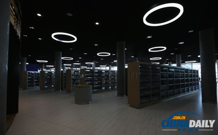 英國(guó)伯明翰建成歐洲最大圖書(shū)館 9月初正式開(kāi)放（組圖）