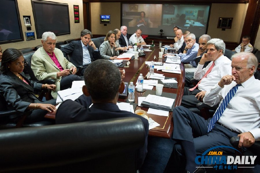 奧巴馬稱確定將對(duì)敘動(dòng)武 豪氣踩桌拜登淡定(組圖)