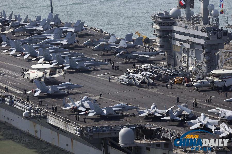 美軍尼米茲號航母駛向紅海 或參與對敘利亞軍事行動（組圖）