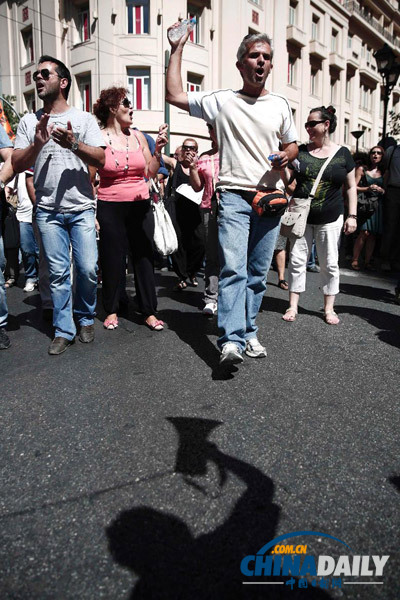 希臘尋求通過國(guó)有資產(chǎn)擔(dān)保獲得貸款