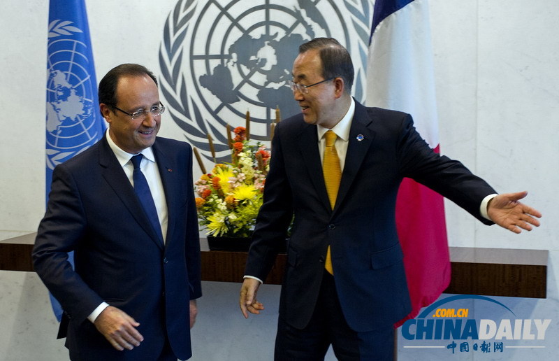 法總統(tǒng)奧朗德“歪脖”會見潘基文