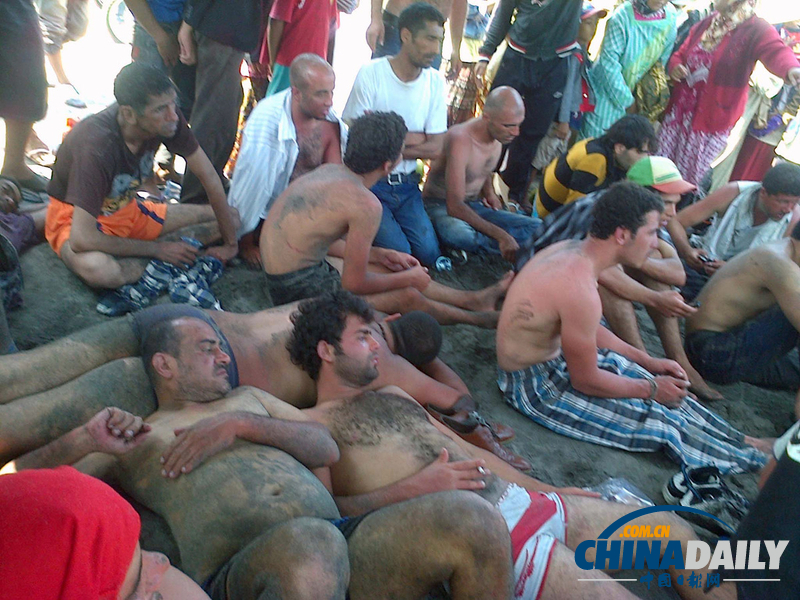 印尼附近海域難民船沉沒(méi)至少21死70余失蹤（組圖）