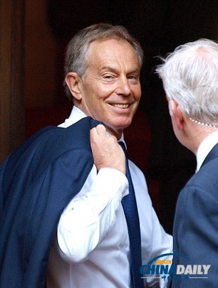 每小時(shí)7000英鎊!英前首相布萊爾租豪華飛機(jī)周游世界