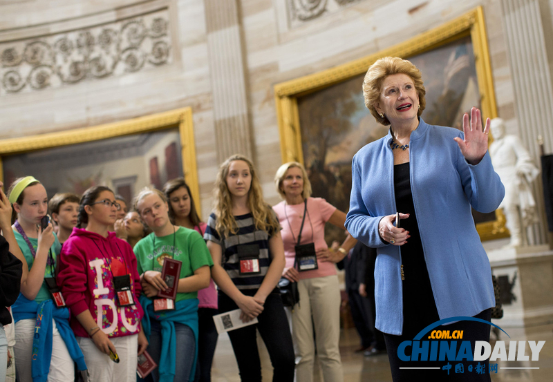 美政府關(guān)閉民眾遭殃：風(fēng)暴來襲景點(diǎn)關(guān)閉議員當(dāng)導(dǎo)游