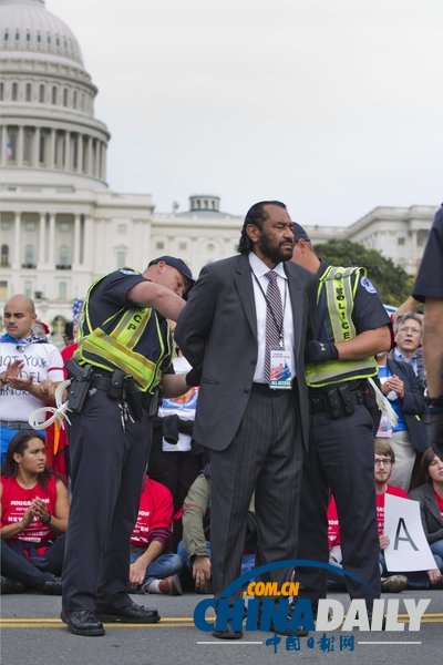 美民眾集會呼吁改革移民法案 多名議員遭逮捕（組圖）