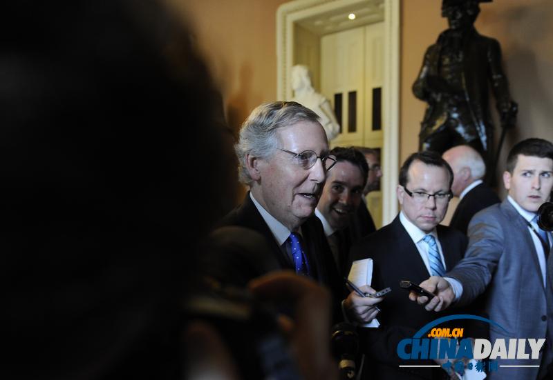 美參議院投票通過議案結(jié)束聯(lián)邦政府關(guān)門