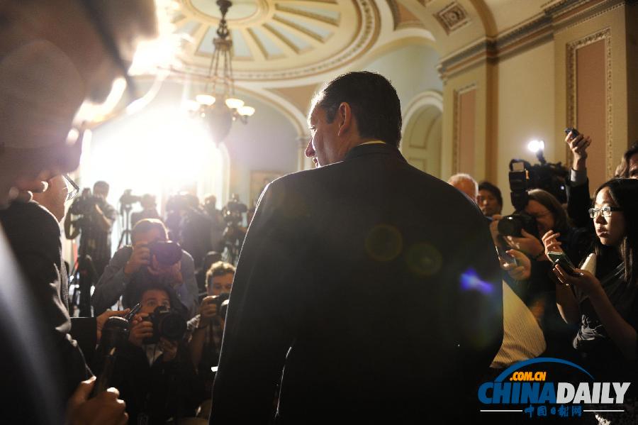 美國會(huì)兩院通過提高債務(wù)上限議案 政府將重啟