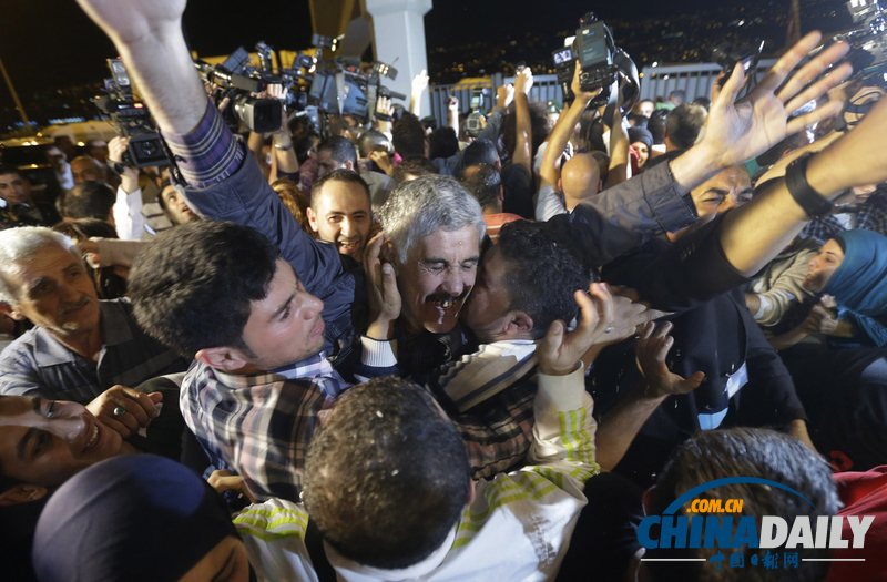 9名在敘利亞被綁架的黎巴嫩人質(zhì)獲釋回國（組圖）