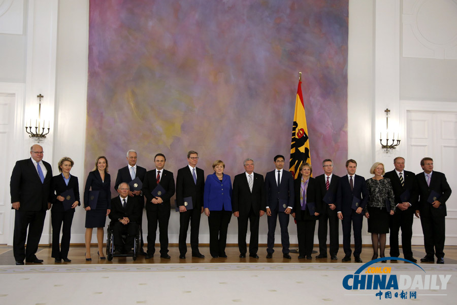 德國總統(tǒng)宣布默克爾現(xiàn)任政府解散 組閣緊鑼密鼓(高清組圖)