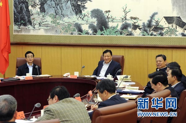 劉云山：教育實(shí)踐活動(dòng)整改工作要準(zhǔn)、狠、韌