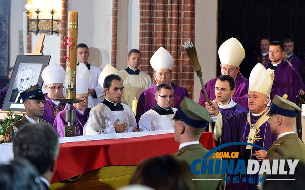 波蘭為前總理舉行國葬 被贊“史上最好總理”