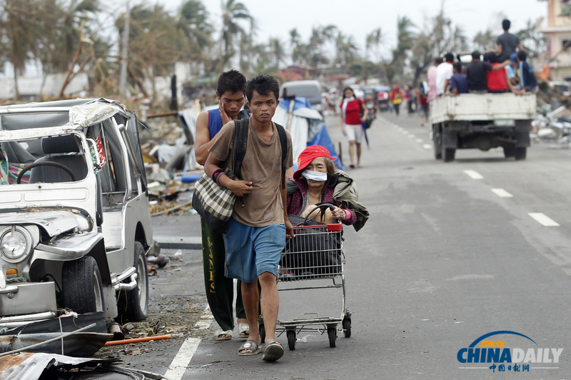 災(zāi)難無情人有情：盤點菲律賓災(zāi)區(qū)感人瞬間（組圖）