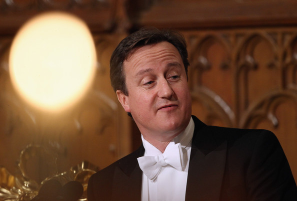 卡梅倫“奢華”宴會(huì)上提倡節(jié)儉成笑話