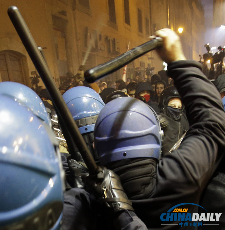 意大利環(huán)保者抗議高速列車計劃 與警方激烈沖突