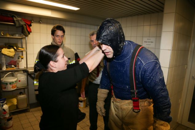 奧地利“人體火炬”燃燒近6分鐘 創(chuàng)造新世界紀(jì)錄