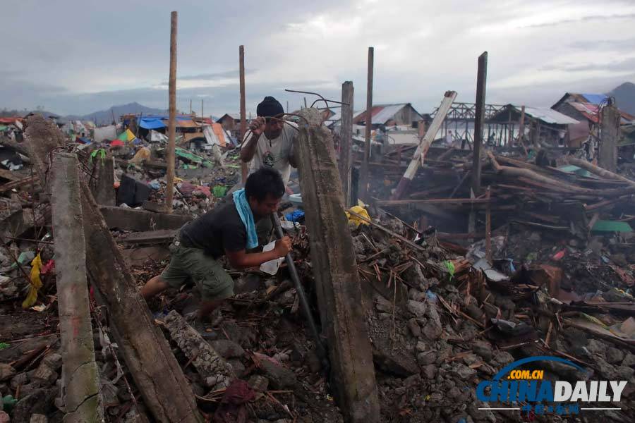 菲律賓塔克洛班民眾開始重建家園