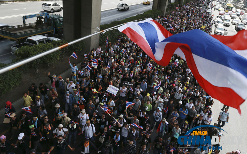 泰國反政府示威進(jìn)入第四天 英拉執(zhí)政受考驗(yàn)