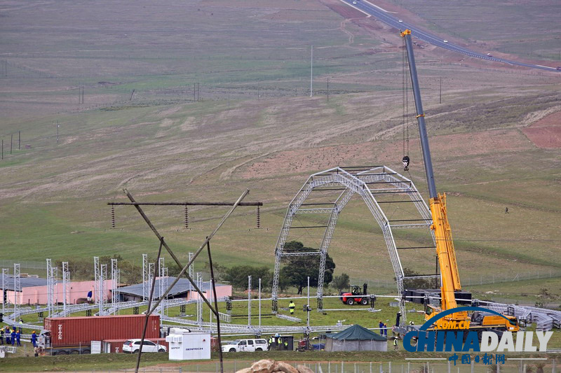 曼德拉出生地庫(kù)奴搭建活動(dòng)看臺(tái)籌備葬禮