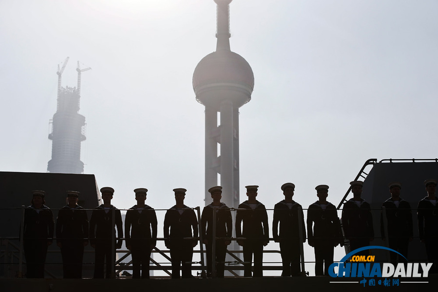 高清大圖：英國“勇敢”號(hào)驅(qū)逐艦首訪上海