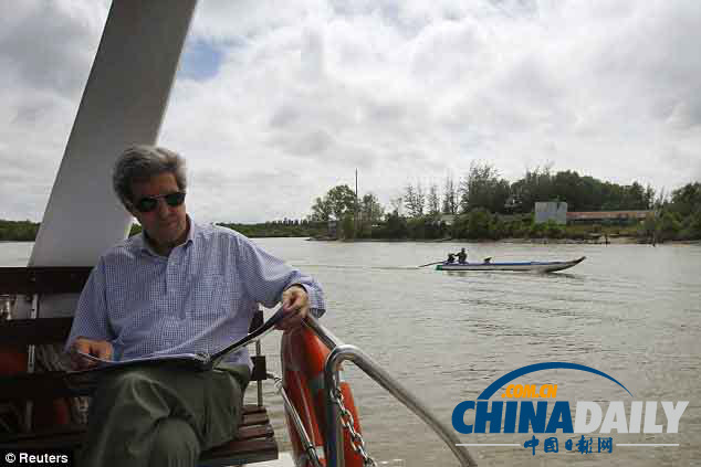 45年后 克里乘船重游昔日越戰(zhàn)服役地