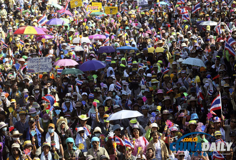 “封鎖曼谷”第二日：泰反對派沖擊政府各部大樓