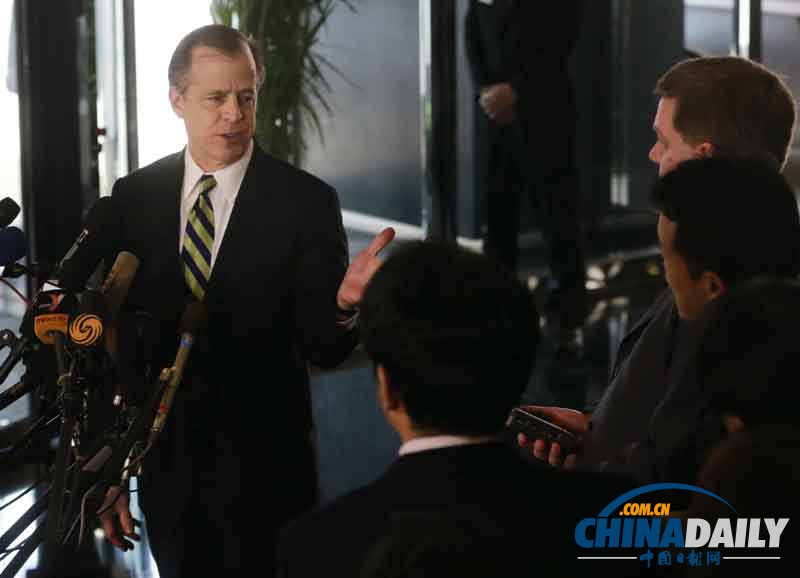 美國(guó)對(duì)朝政策特別代表戴維斯在京會(huì)見(jiàn)中外記者