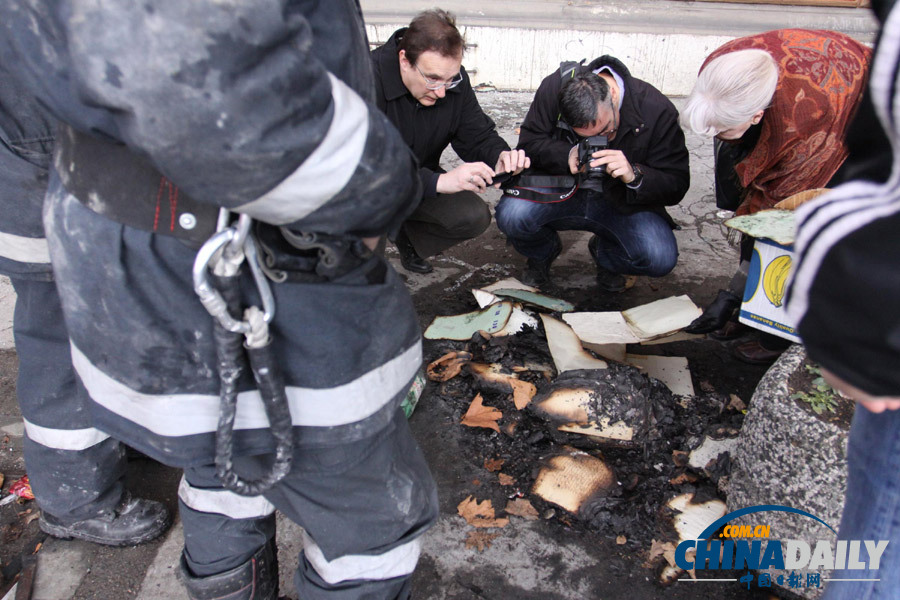 波黑抗議暫告結(jié)束 沖突現(xiàn)場(chǎng)一片狼藉