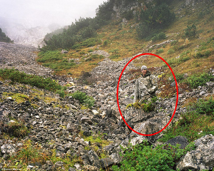 德國(guó)軍隊(duì)狙擊手藏身術(shù)：與自然融為一體