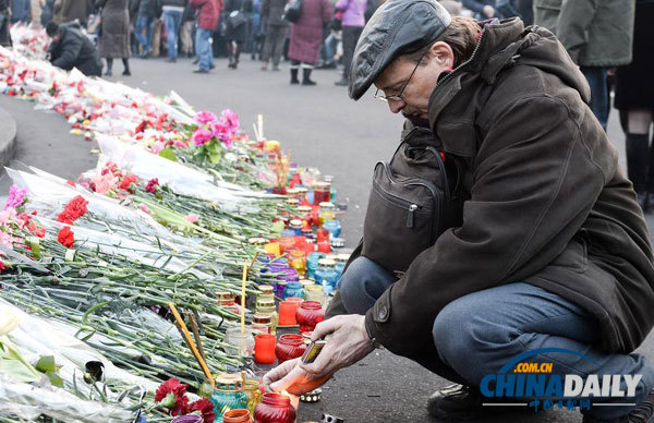 烏克蘭向亞努科維奇發(fā)國(guó)際通緝令 啟動(dòng)刑事訴訟程序