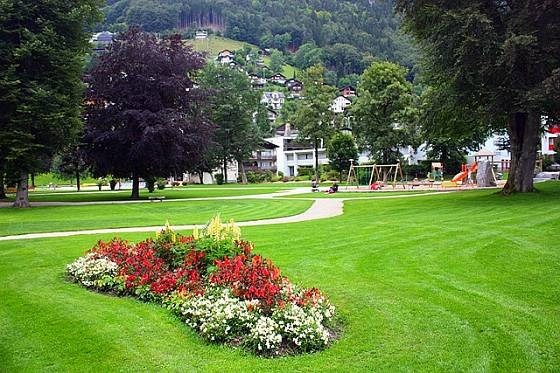 逛步行街喝咖啡 瑞士農(nóng)村人竟這樣生活