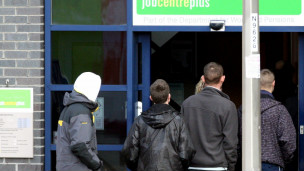 英國??茖W院排名要看學生就業(yè)率