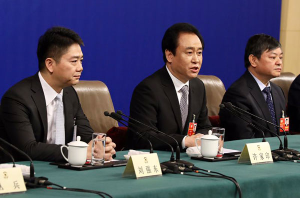 聚焦兩會：馬化騰、雷軍等企業(yè)大佬都說了啥?