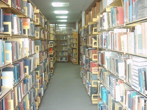 還記得毀于ISIS之手的摩蘇爾圖書館嗎？有人正在努力重建它