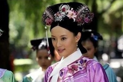 《中國日報(bào)》版《甄嬛傳》詩詞英譯